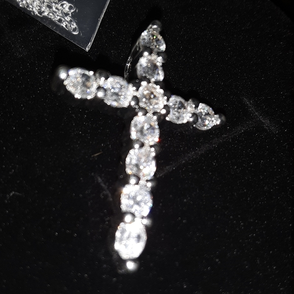 Cross pendant necklace silver cz - Picture 12 of 13